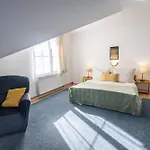 Tibor A Luna Guest house 3*