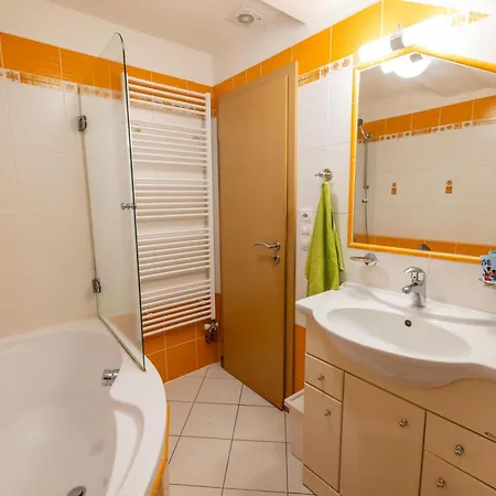 Tibor A Luna 3* Černý Důl
