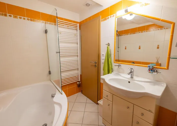 Tibor A Luna 3* Černý Dŭl